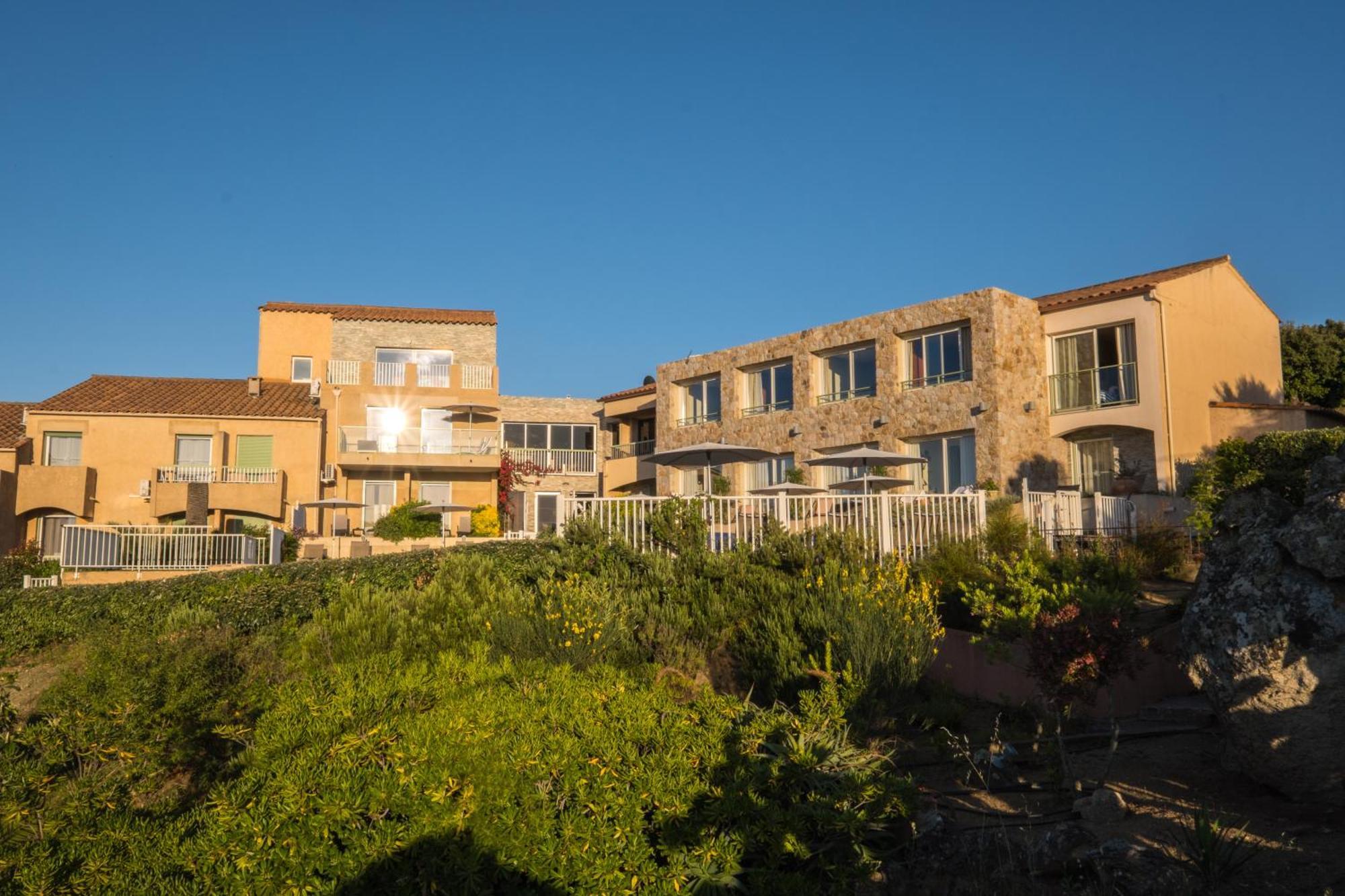Hotel Funtana Marina LʼÎle-Rousse Exterior foto