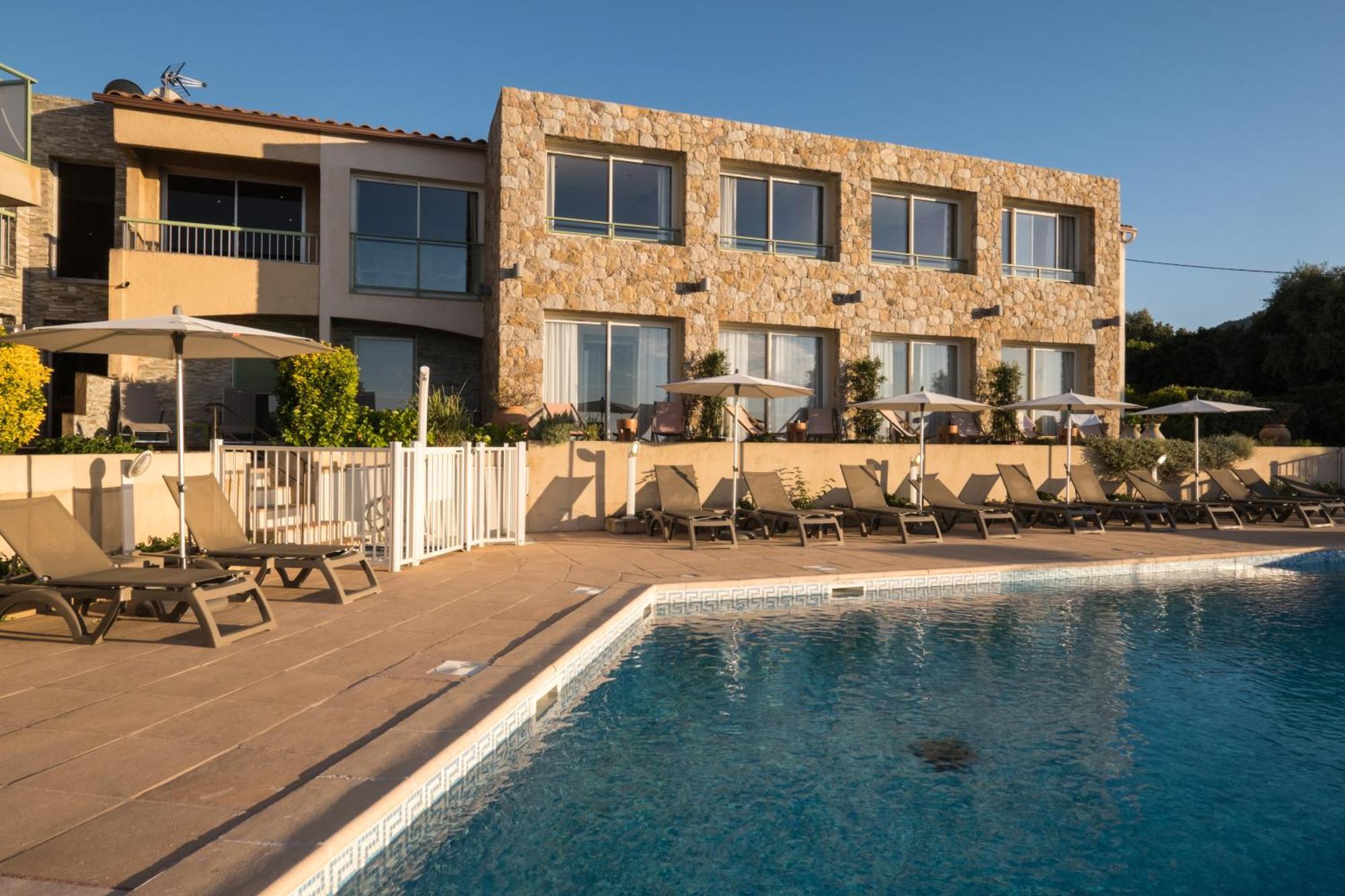 Hotel Funtana Marina LʼÎle-Rousse Exterior foto
